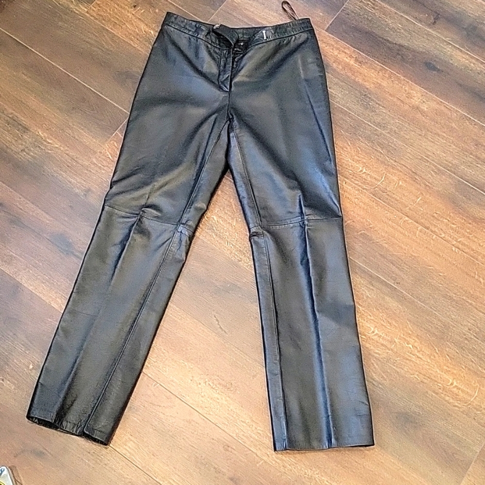 Vintage  90s y2k classic black leather straight legged pants 4 p